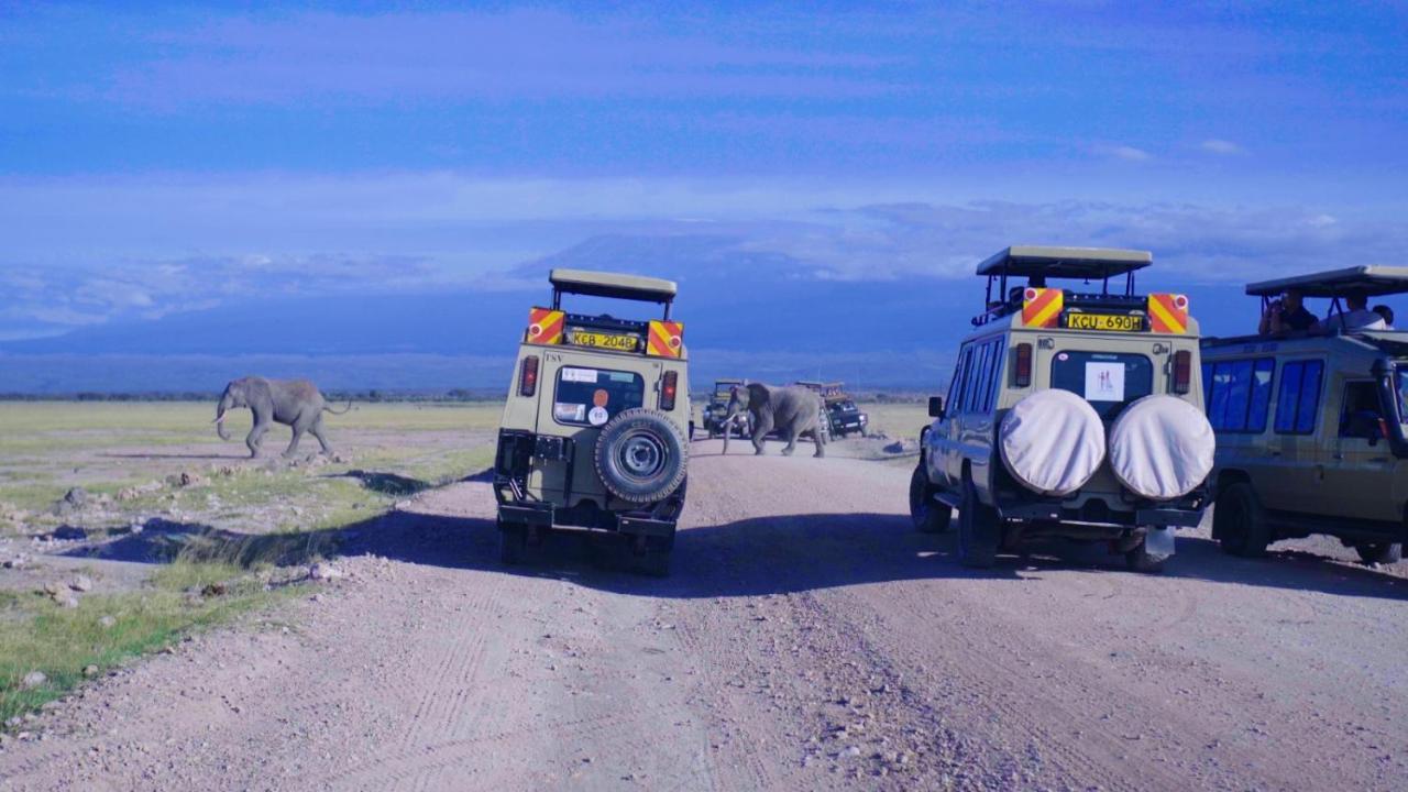 Amboseli Gateway Hotel Kimana Eksteriør billede